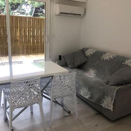 Studio 25M2 Hyeres Plages Bagian luar foto