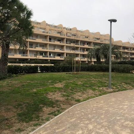 Studio 25M2 Hyeres Plages Bagian luar foto
